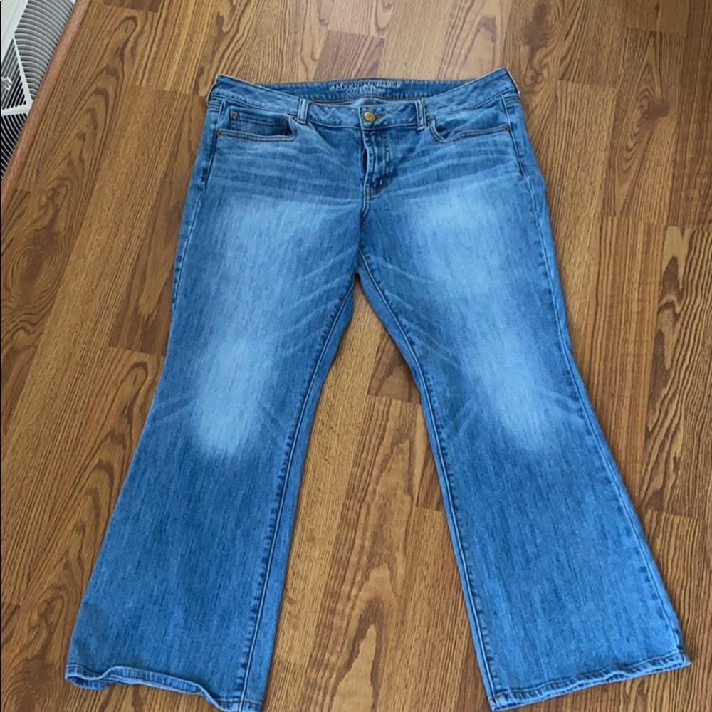 American Eagle Favorite Boyfriend Stretch 18 Short